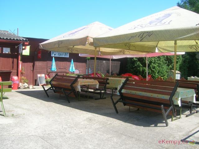 Autokemp Podroužek restaurace