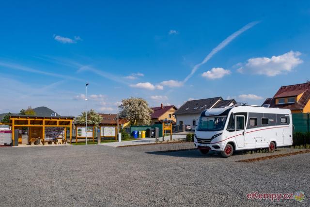 Stellplatz Velemín 