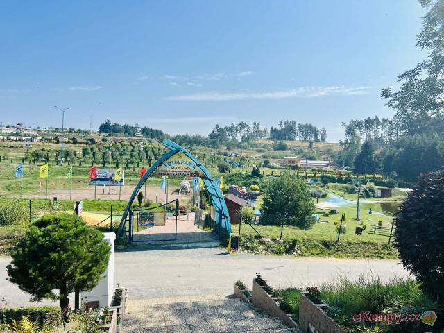KEMP ŠIKLAND - největší zážitkový areál na Vysočině  Přírodní koupaliště