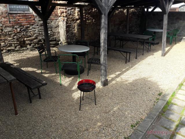 Penzion a Camp Havraníky posezení